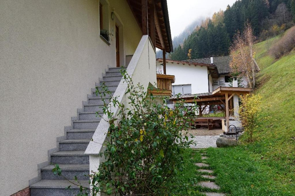 Pretzerhof Villa Campo di Trens Luaran gambar